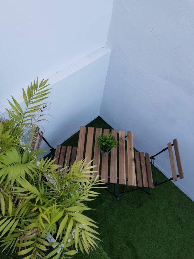 Florista Bonito Alojamiento Bien Comunicado Hotel บาเลนเซีย ภายนอก รูปภาพ